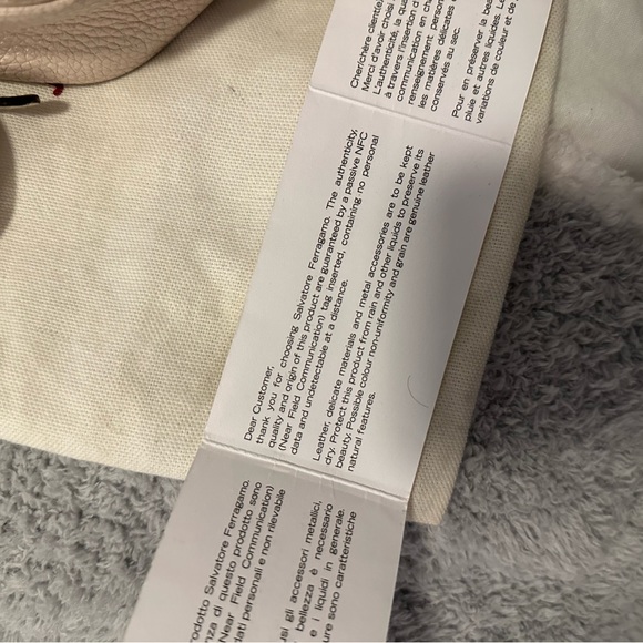 Salvatore Ferragamo Camera bag cross body - Picture 4 of 7